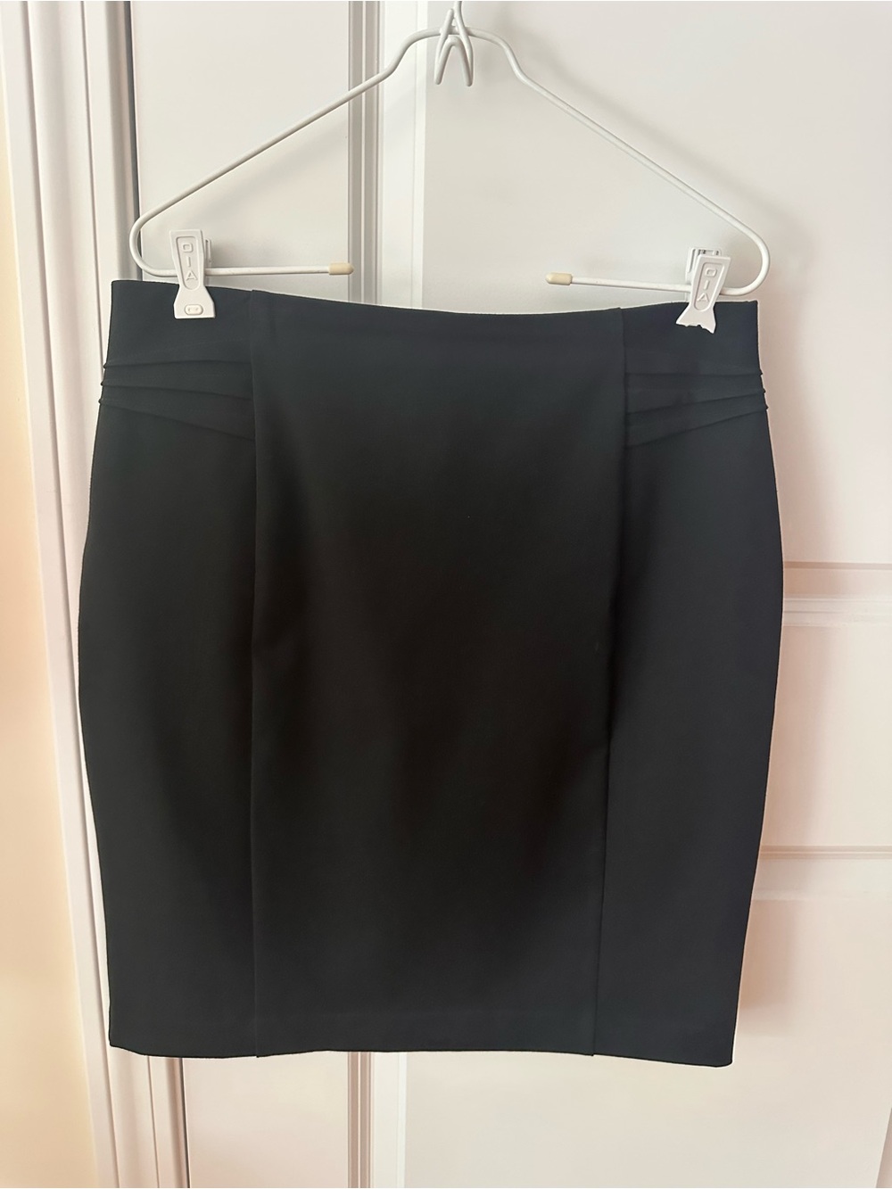 Classic Express Black Pencil Skirt